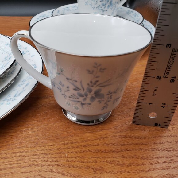 Noritake Carolyn 2693 Fine China Set for 2 – Luncheon, Bread, Cup & Saucer - Picture 14 of 15